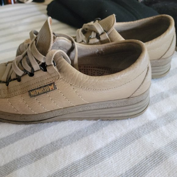 Mephisto Beige Leather Lace-Up Loafers - Picture 8 of 11